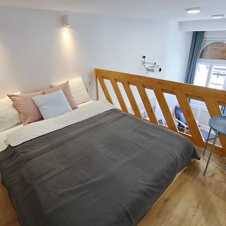 Pau Stylish Studios In The Heart Of Budapest Bagian luar foto