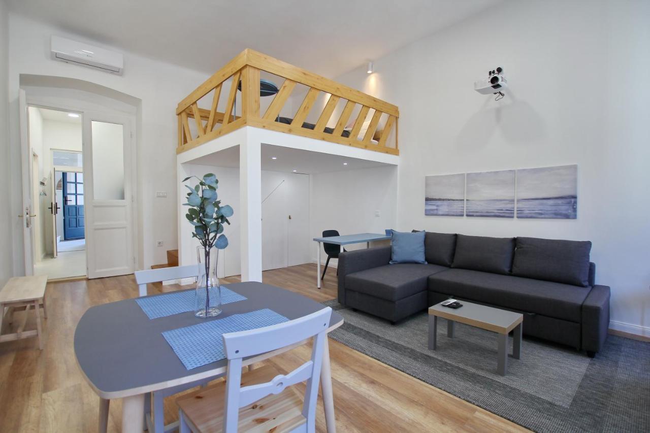 Pau Stylish Studios In The Heart Of Budapest Bagian luar foto