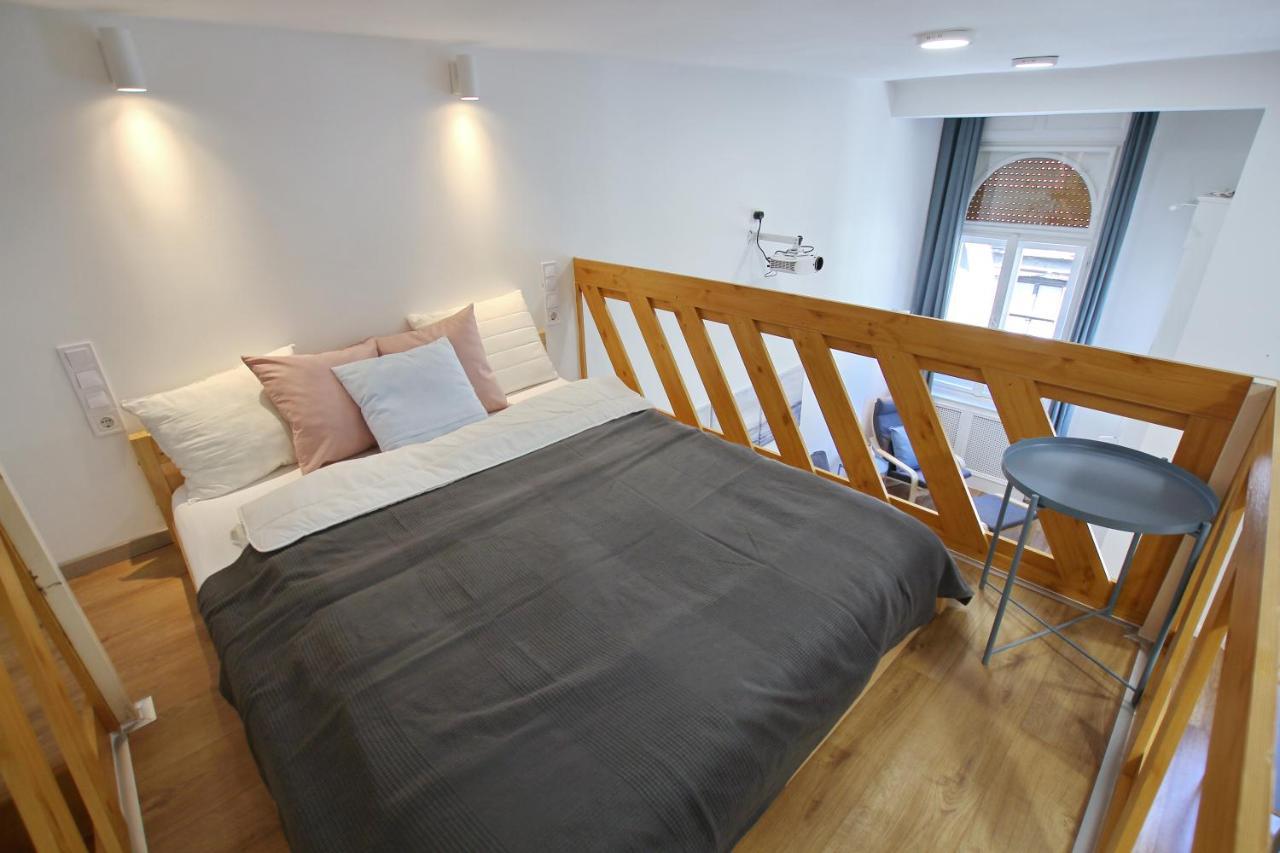 Pau Stylish Studios In The Heart Of Budapest Bagian luar foto