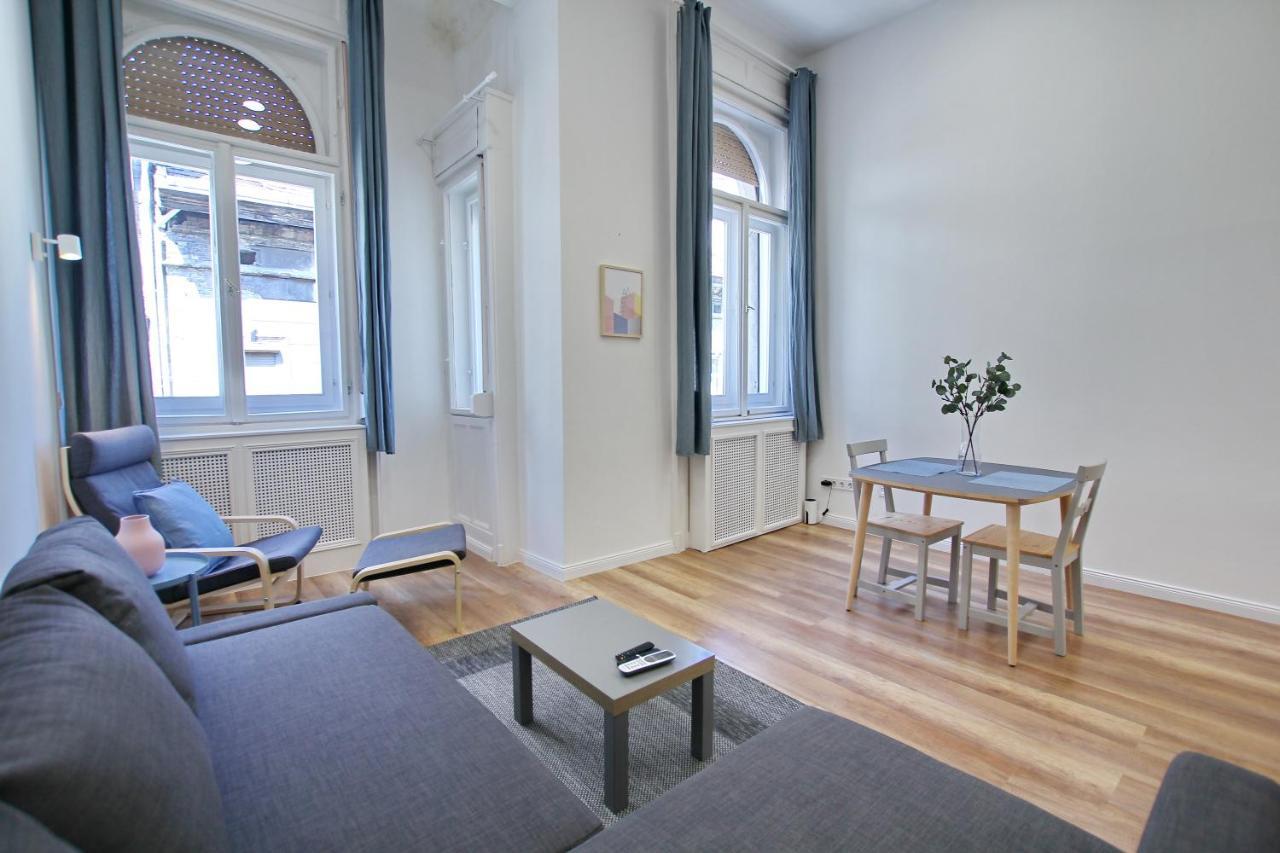 Pau Stylish Studios In The Heart Of Budapest Bagian luar foto