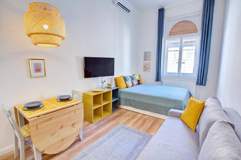 Pau Stylish Studios In The Heart Of Budapest Bagian luar foto